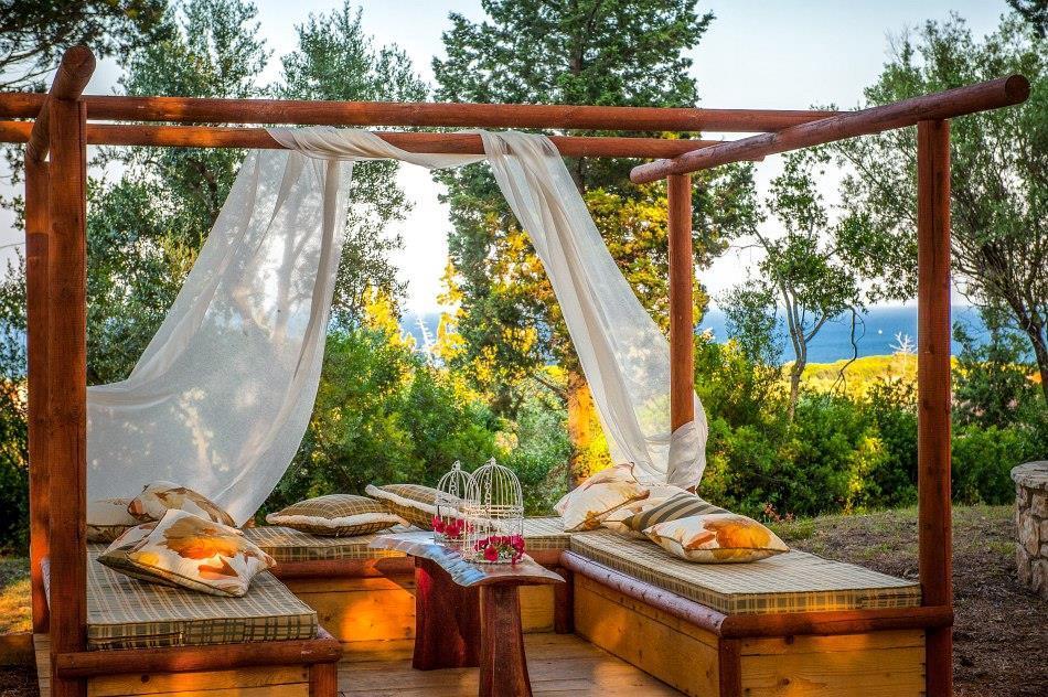 Belvedere Gerakas Luxury Hotel
