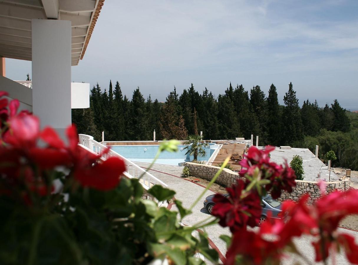 Belvedere Gerakas Luxury 4* Vasilikí