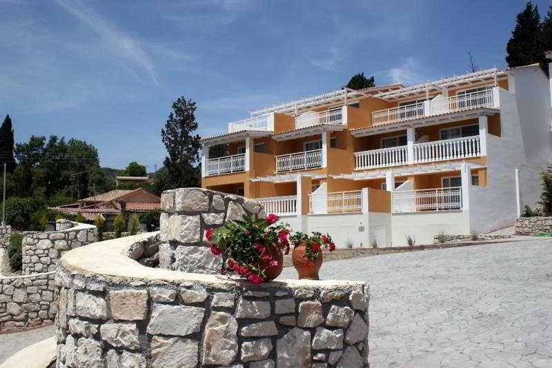 Belvedere Gerakas Luxury 4*