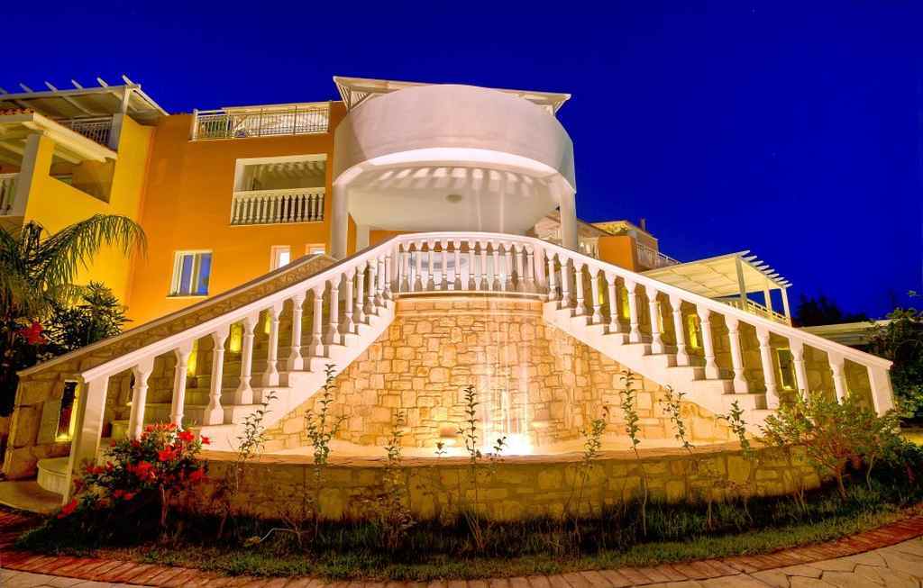 Belvedere Gerakas Luxury Hotel Vasilikí