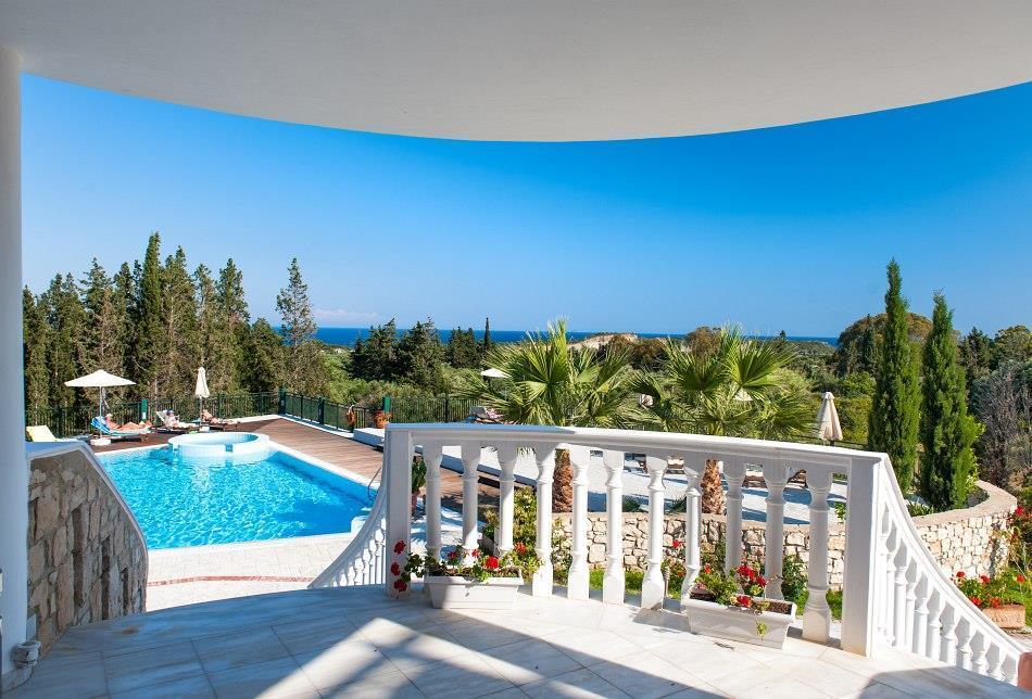 Belvedere Gerakas Luxury Hotel 4*